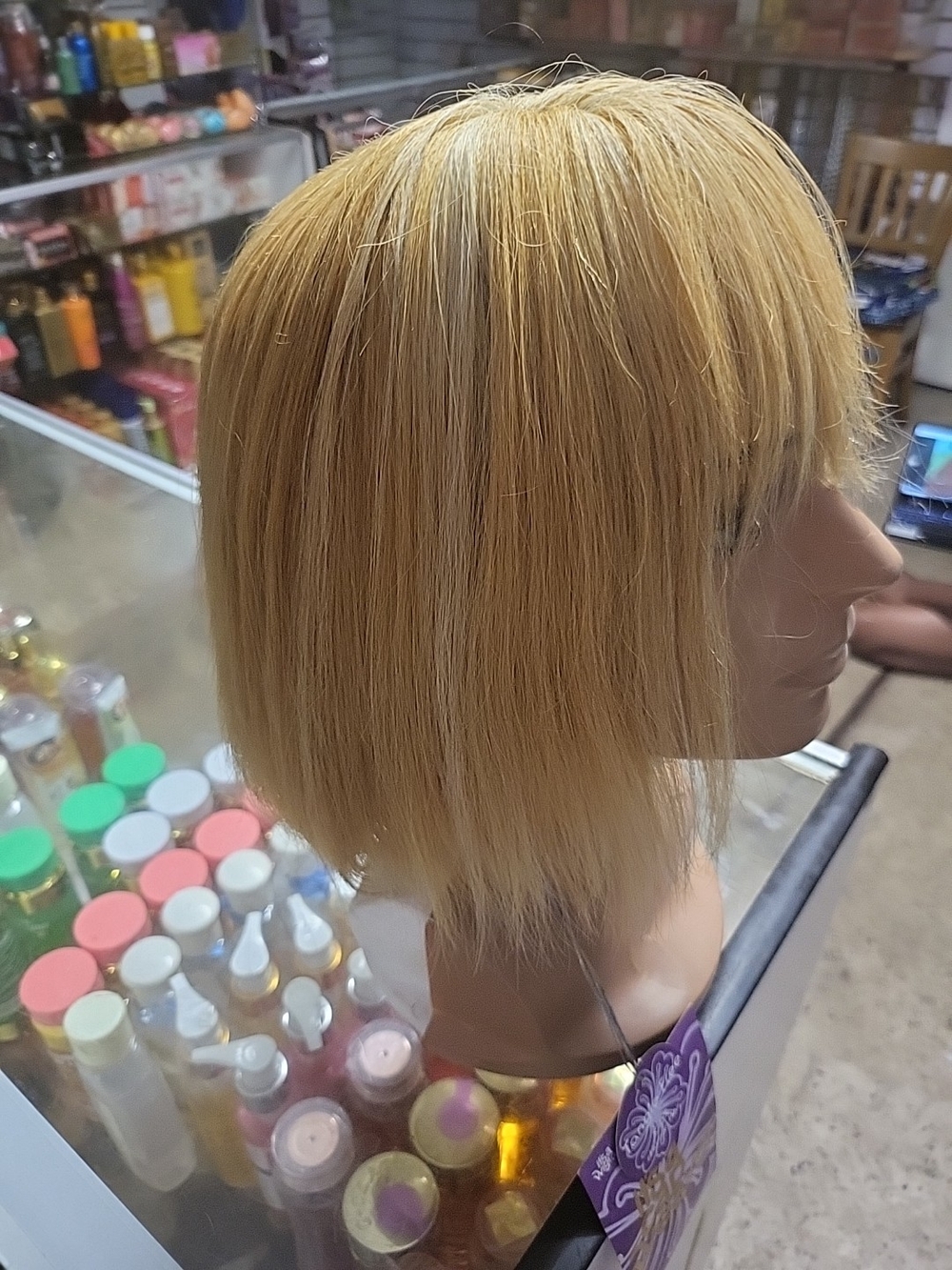 613/27 Blonde Short Layered Women's Wig with Fringe Human Hair - Picture 4 of 5